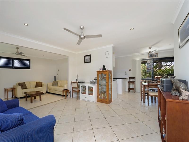 66 Bardon Avenue, Miami QLD 4220