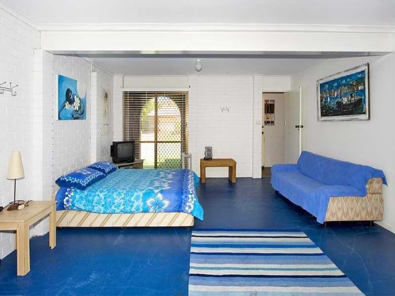 6 Surfside Crescent, Pottsville NSW 2489