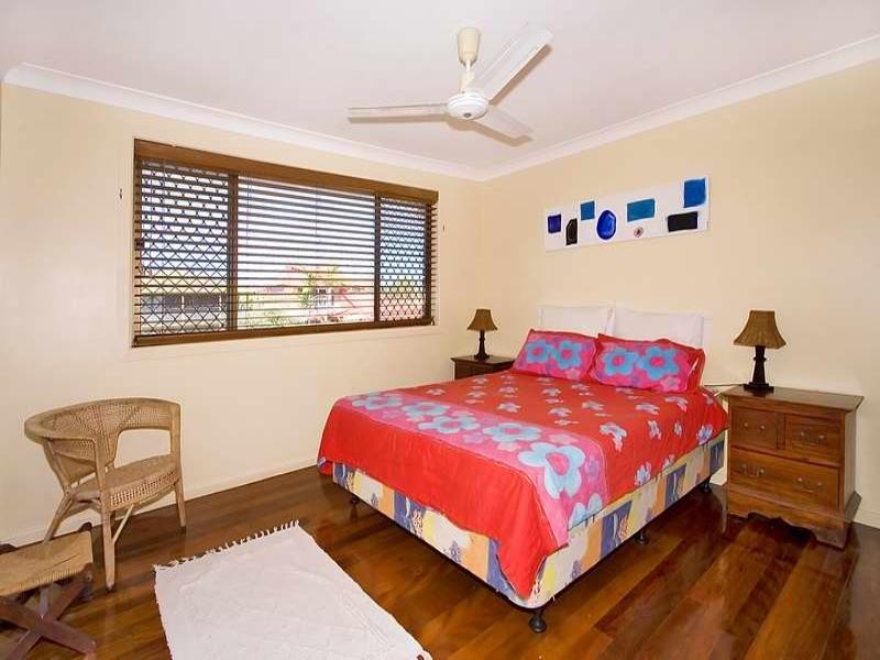 6 Surfside Crescent, Pottsville NSW 2489