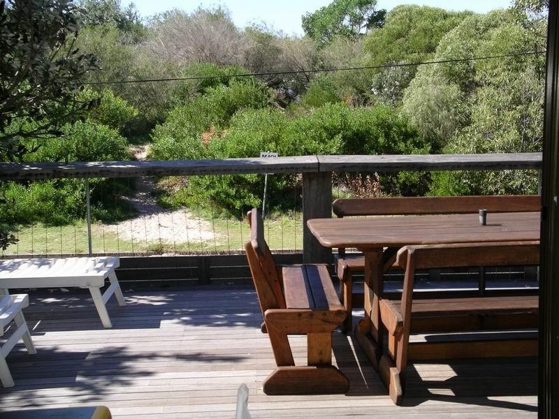 6 Surfside Crescent, Pottsville NSW 2489