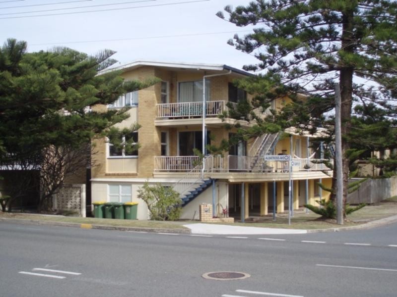 86 Albatross Avenue, Mermaid Beach QLD 4218