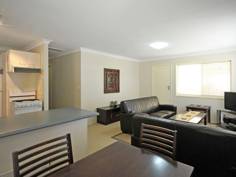 8 Jimmieson Avenue, Labrador QLD 4215