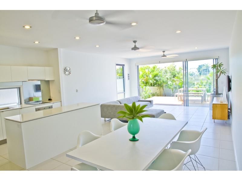 21B Kiers Road, Miami QLD 4220