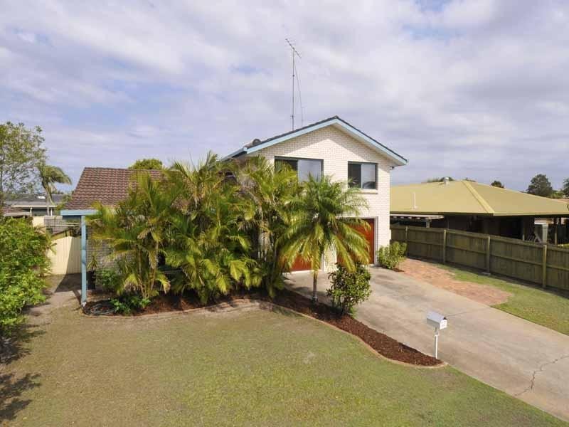 32 Dogwood Drive, Palm Beach QLD 4221