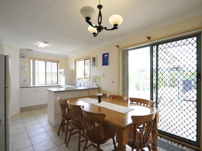 32 Dogwood Drive, Palm Beach QLD 4221