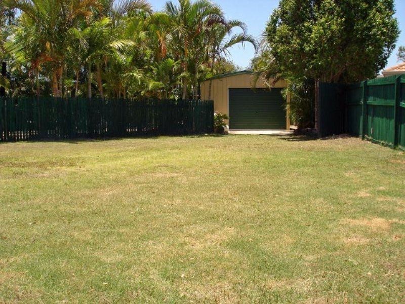 2 Munia Street, Varsity Lakes QLD 4227