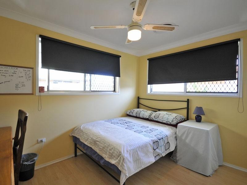 1 Araluen Avenue, Palm Beach QLD 4221