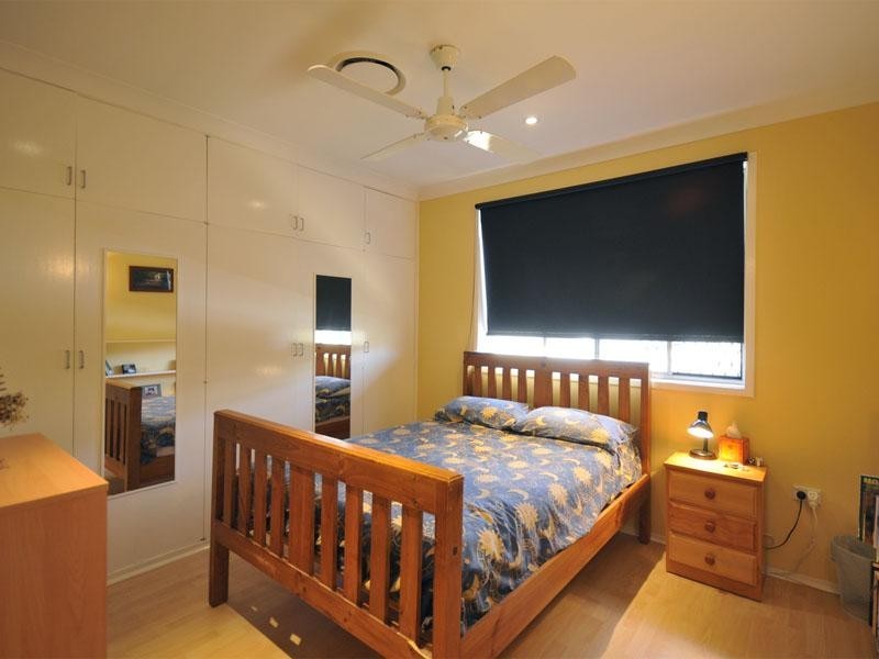 1 Araluen Avenue, Palm Beach QLD 4221