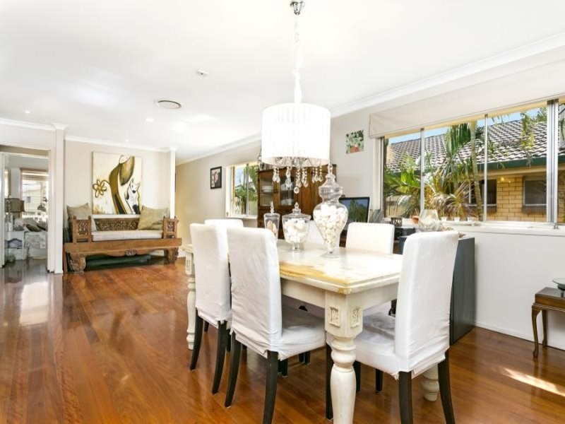 37 Seagull Avenue, Mermaid Beach QLD 4218