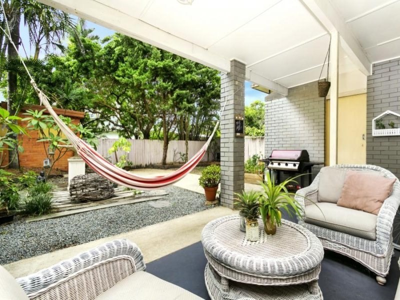 37 Seagull Avenue, Mermaid Beach QLD 4218