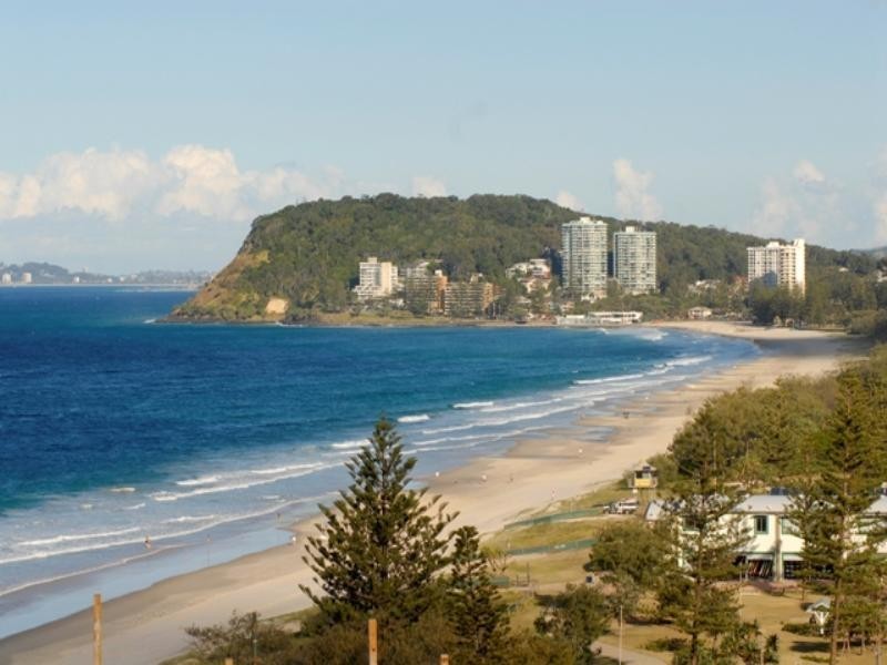 19 Brakes Crescent, Miami QLD 4220