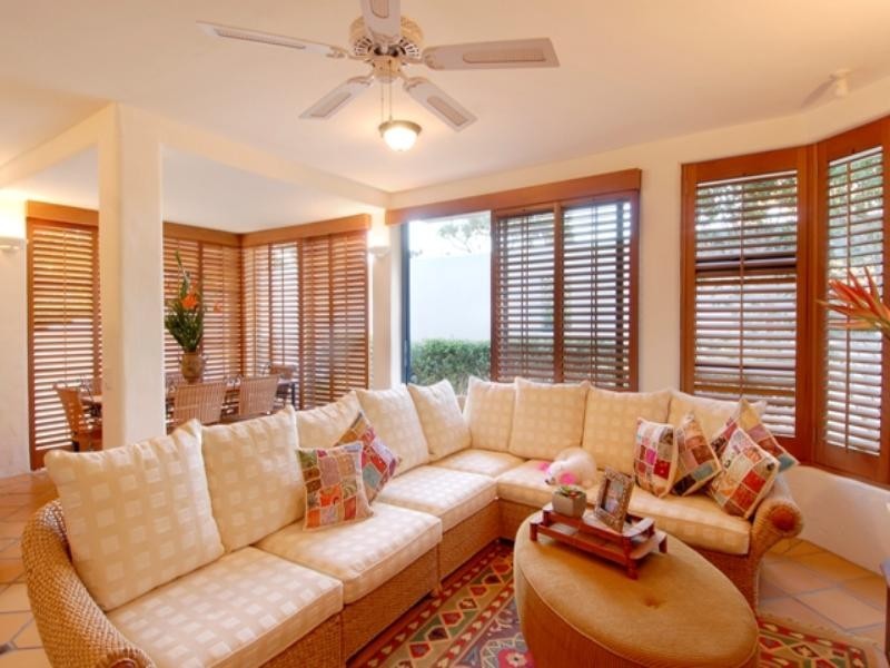 19 Brakes Crescent, Miami QLD 4220