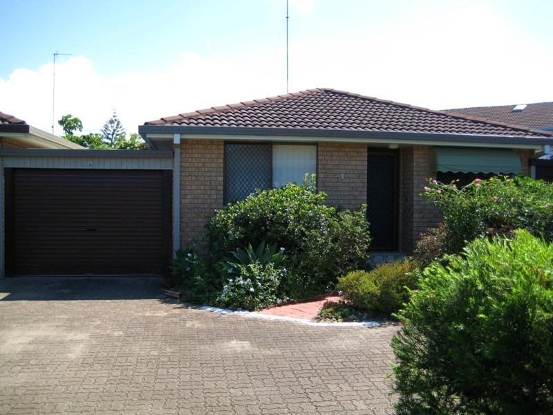 5 ”Ivans Court”, 3 Duet Drive, Mermaid Waters QLD 4218