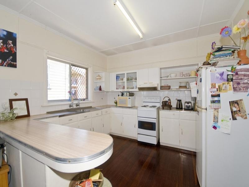 28 Pacific Parade, Bilinga QLD 4225