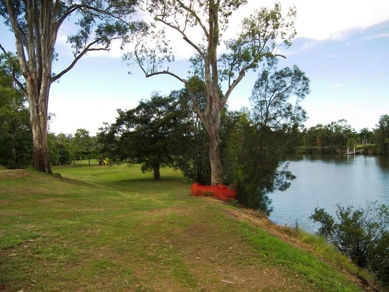 73 Riverwood Drive, Ashmore QLD 4214