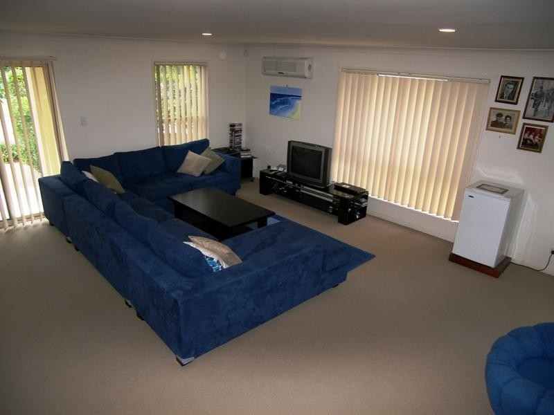 73 Riverwood Drive, Ashmore QLD 4214