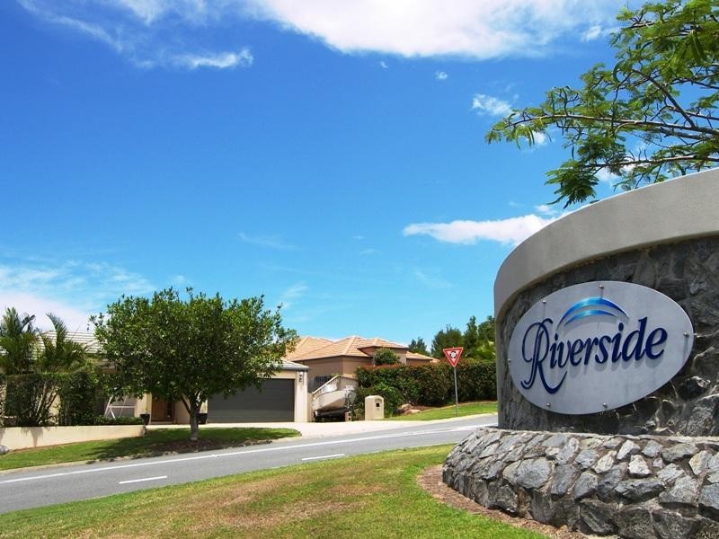 73 Riverwood Drive, Ashmore QLD 4214