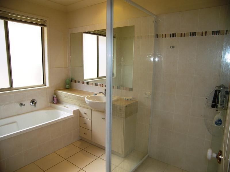73 Riverwood Drive, Ashmore QLD 4214