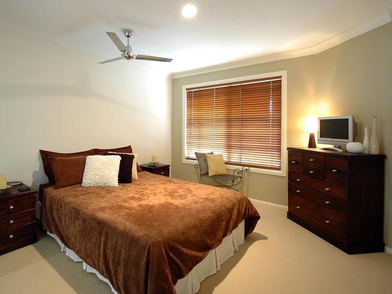 12 Bronzewing Close, Elanora QLD 4221