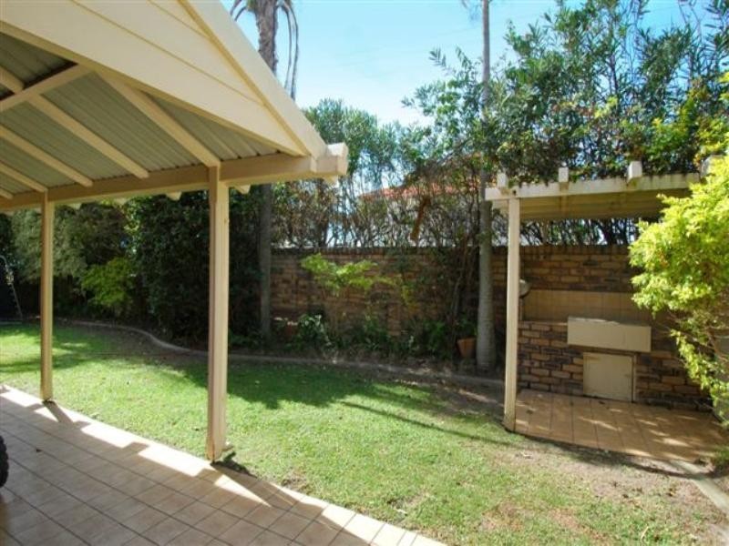 202 Hedges Avenue, Mermaid Beach QLD 4218