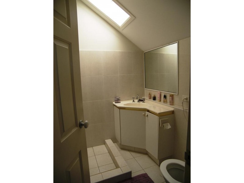 1 ‘Tudor Court’, 32 Burleigh Street, Burleigh Heads QLD 4220