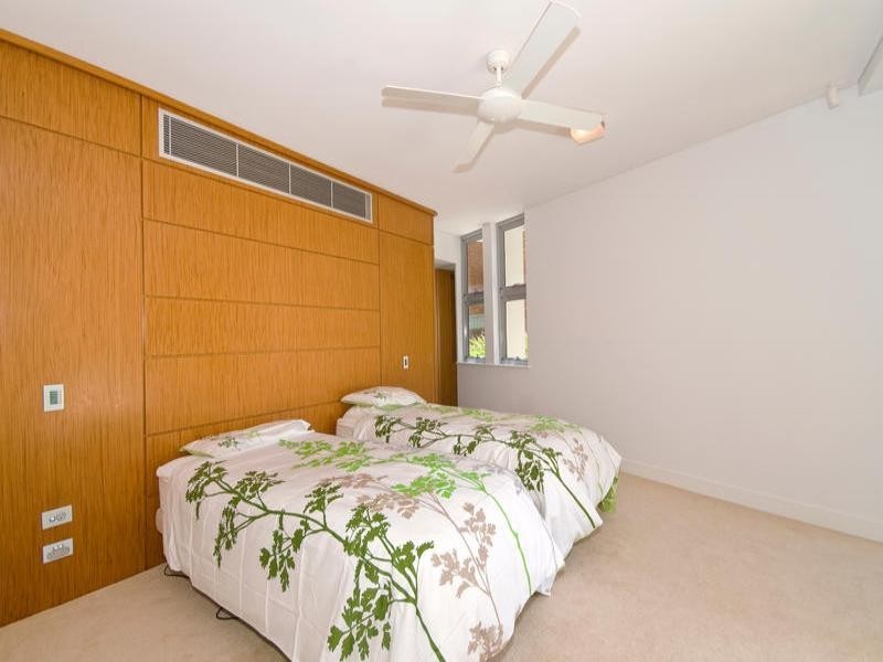1/399 Golden Four Drive, Tugun QLD 4224