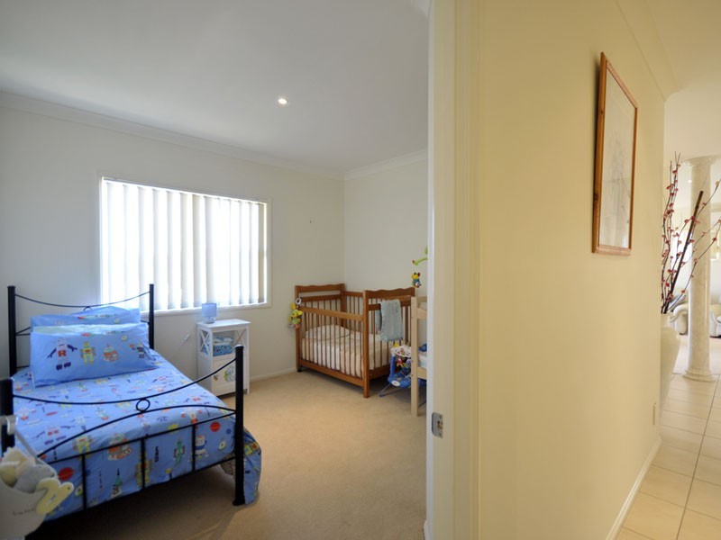 75 Sky Royal Terrace, Burleigh Heads QLD 4220