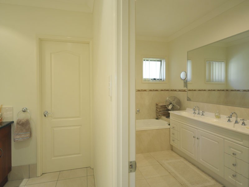 75 Sky Royal Terrace, Burleigh Heads QLD 4220