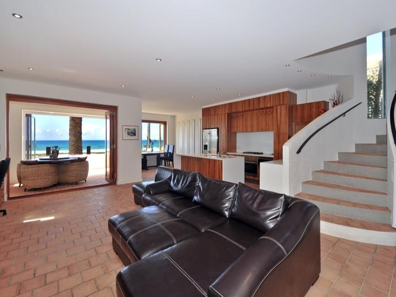 480 The Esplanade, Palm Beach QLD 4221