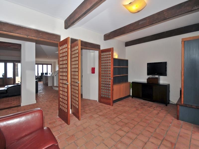 480 The Esplanade, Palm Beach QLD 4221