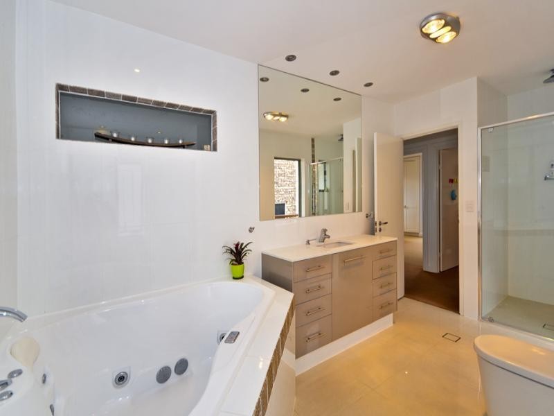 480 The Esplanade, Palm Beach QLD 4221