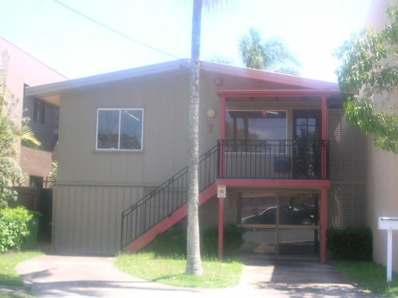 7 Glenelg Avenue, Mermaid Beach QLD 4218