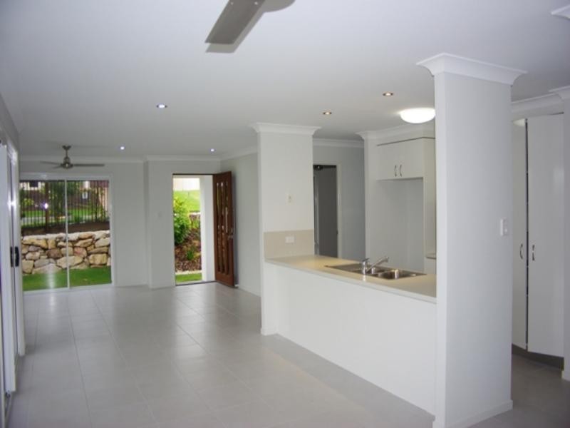 1/18 Worchester Terrace, Reedy Creek QLD 4227