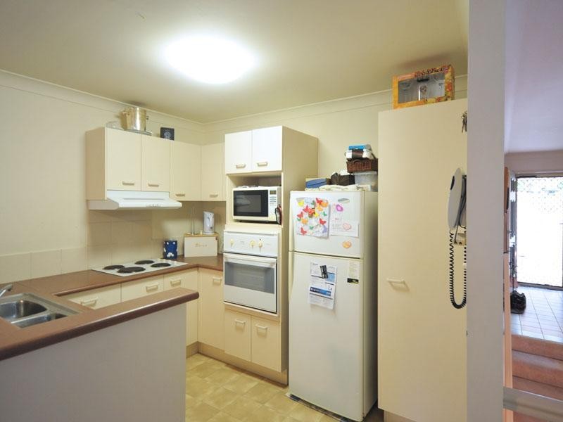 18 ”Beachwood Villas”, 232 Guineas Creek Road, Elanora QLD 4221