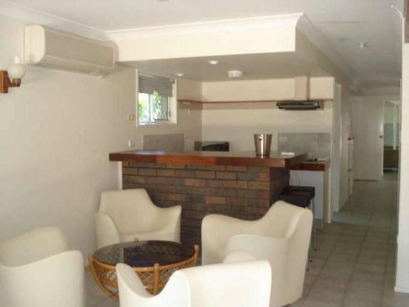 32 Tamborine Street, Mermaid Beach QLD 4218