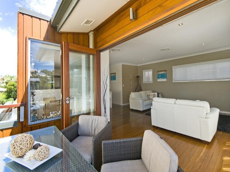 12 Tomewin Street, Currumbin QLD 4223