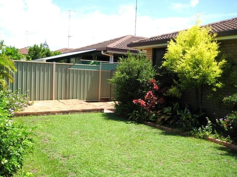 13 ‘Ivans Courts’, 3 Duet Drive, Mermaid Waters QLD 4218