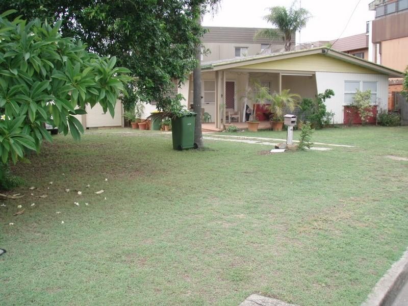 48 Messines Crescent, Miami QLD 4220