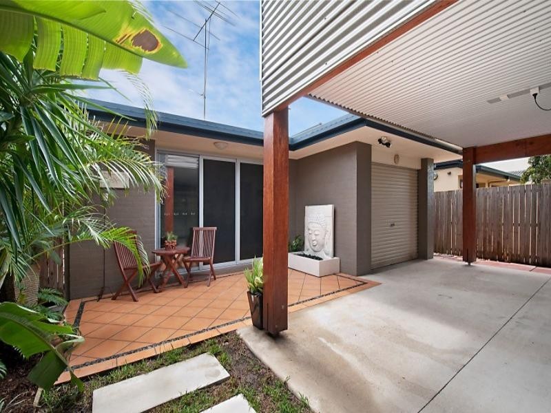 151 Sunshine Parade, Miami QLD 4220