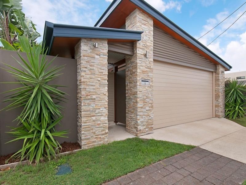 151 Sunshine Parade, Miami QLD 4220