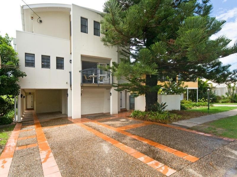 9 Dudley Street, Mermaid Beach QLD 4218