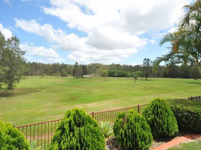 27 Tussock Crescent, Elanora QLD 4221