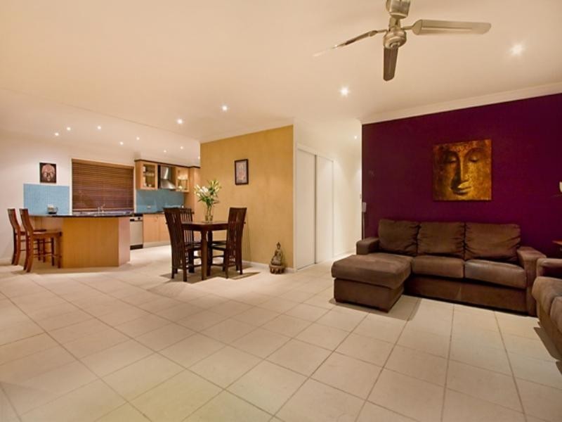 26 Aruma Avenue, Burleigh Waters QLD 4220