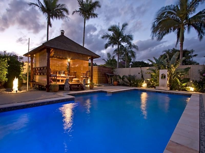 26 Aruma Avenue, Burleigh Waters QLD 4220