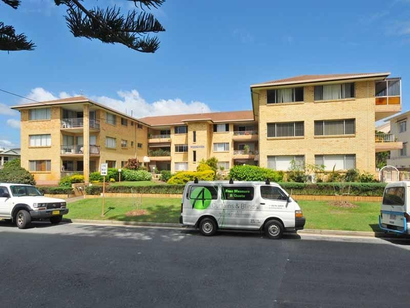 15/2 Nagel Avenue, Miami QLD 4220