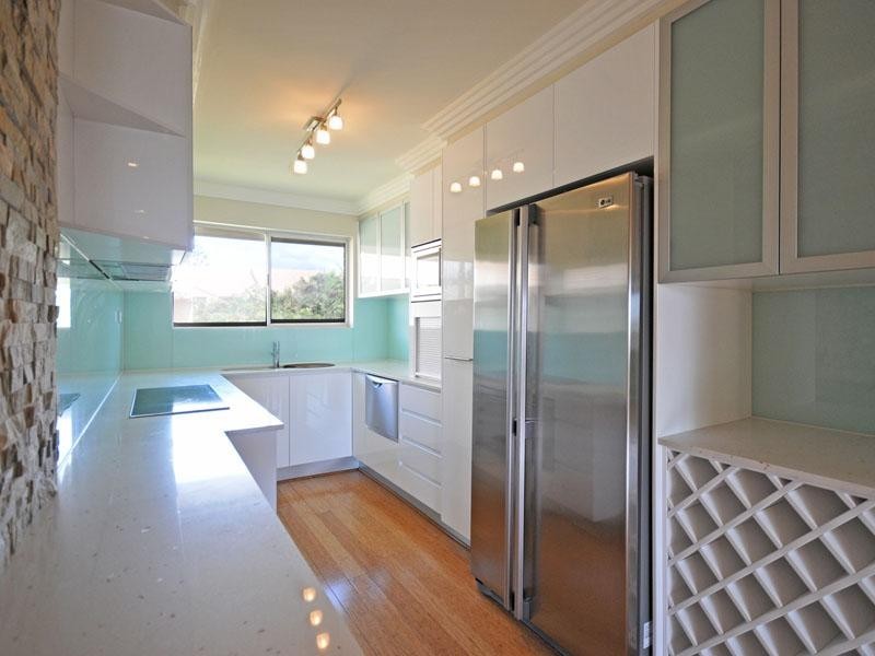 15/2 Nagel Avenue, Miami QLD 4220