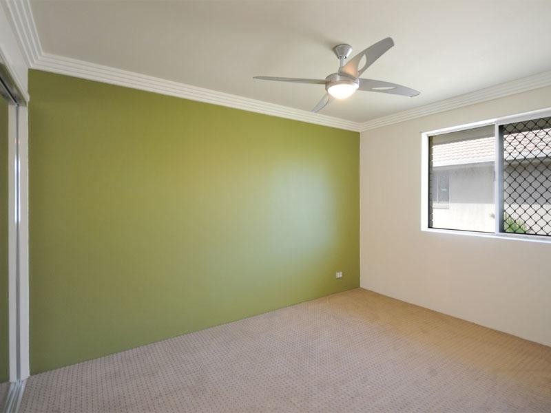 15/2 Nagel Avenue, Miami QLD 4220