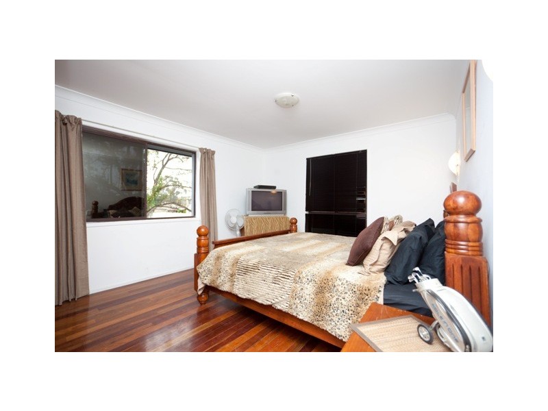 176 Currumbin Creek Road, Currumbin Waters QLD 4223