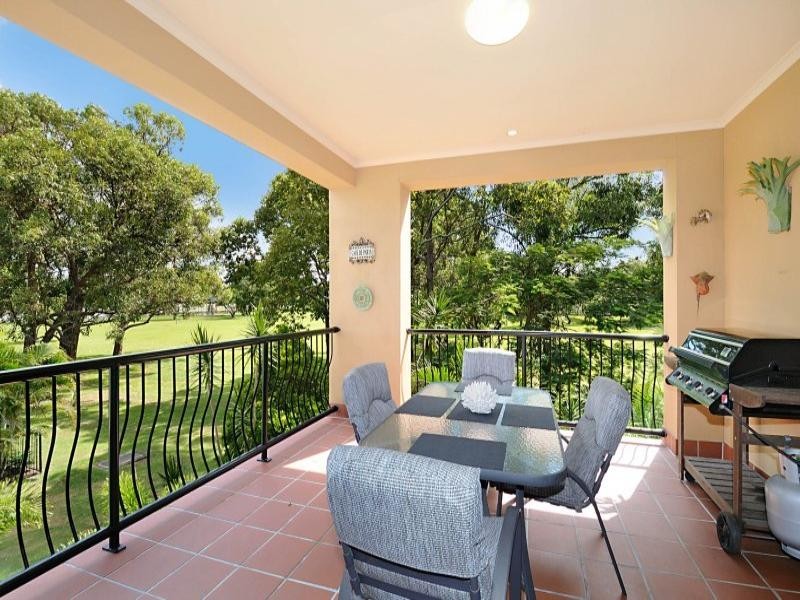 1/28 Nobby Parade, Miami QLD 4220