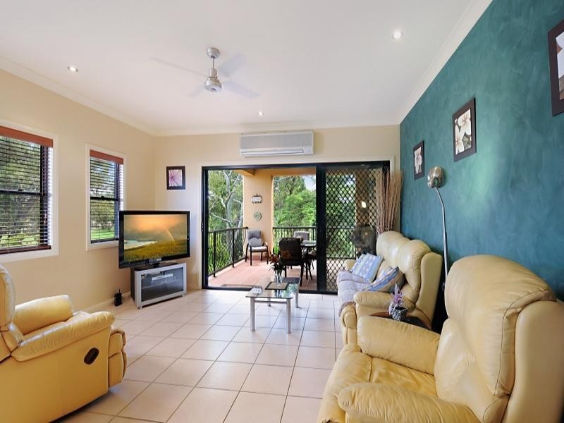 1/28 Nobby Parade, Miami QLD 4220